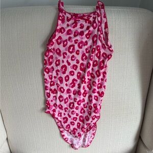 Posh Peanut - Ashley Pink Leopard Print onesie